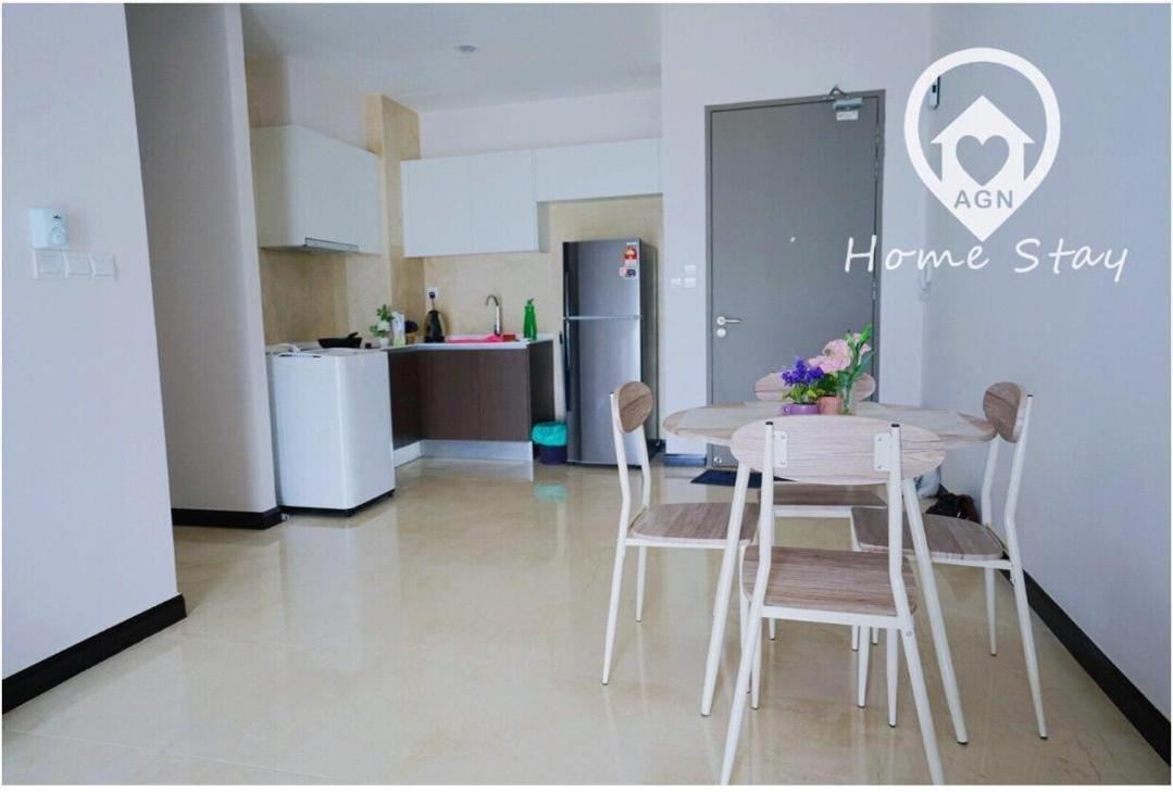 Amazing Seaview @ Silverscape Apartment *