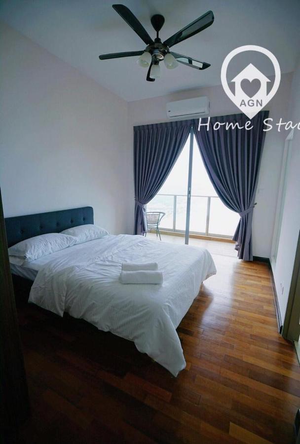 Amazing Seaview @ Silverscape Apartment